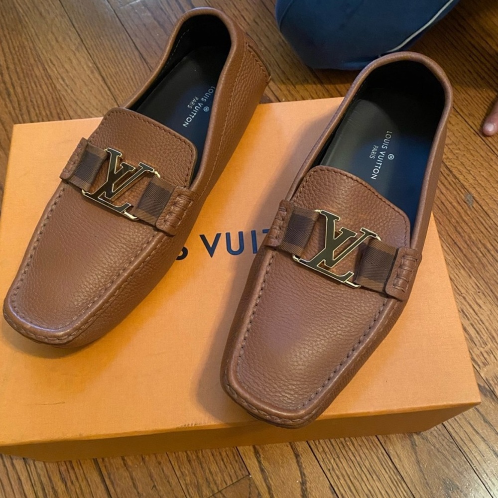 BRAND NEW MENS LV SHOES